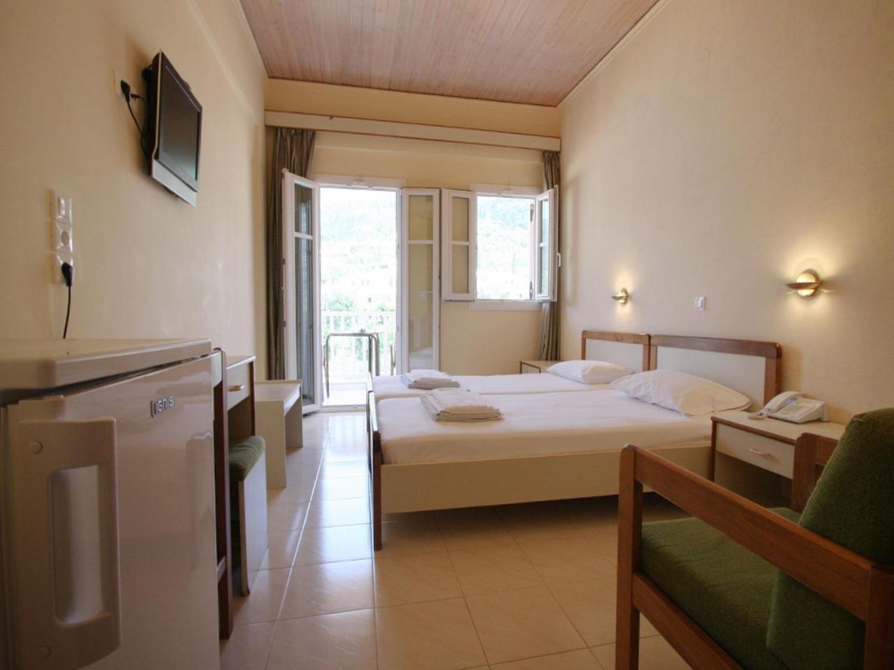 Ionis Hotel Áyios Nikítas 외부 사진