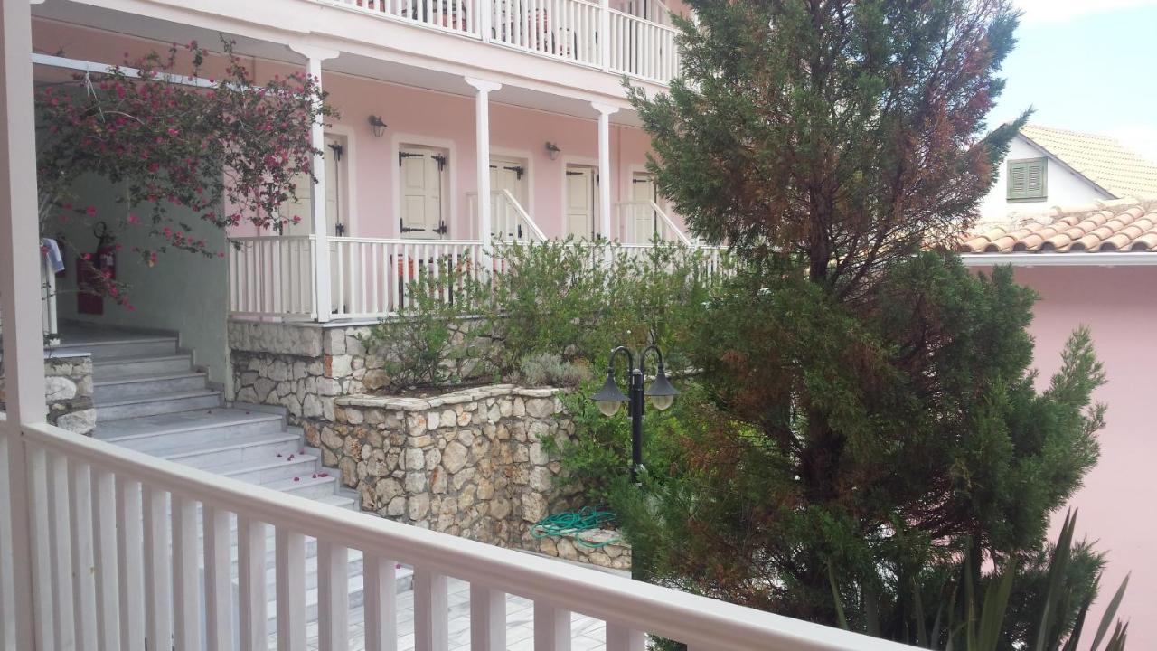 Ionis Hotel Áyios Nikítas 외부 사진